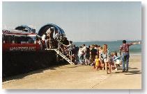 Hovercraft : Passengers boarding, Ryde, Isle of Wight